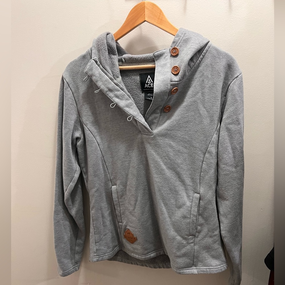 Women’s pullover